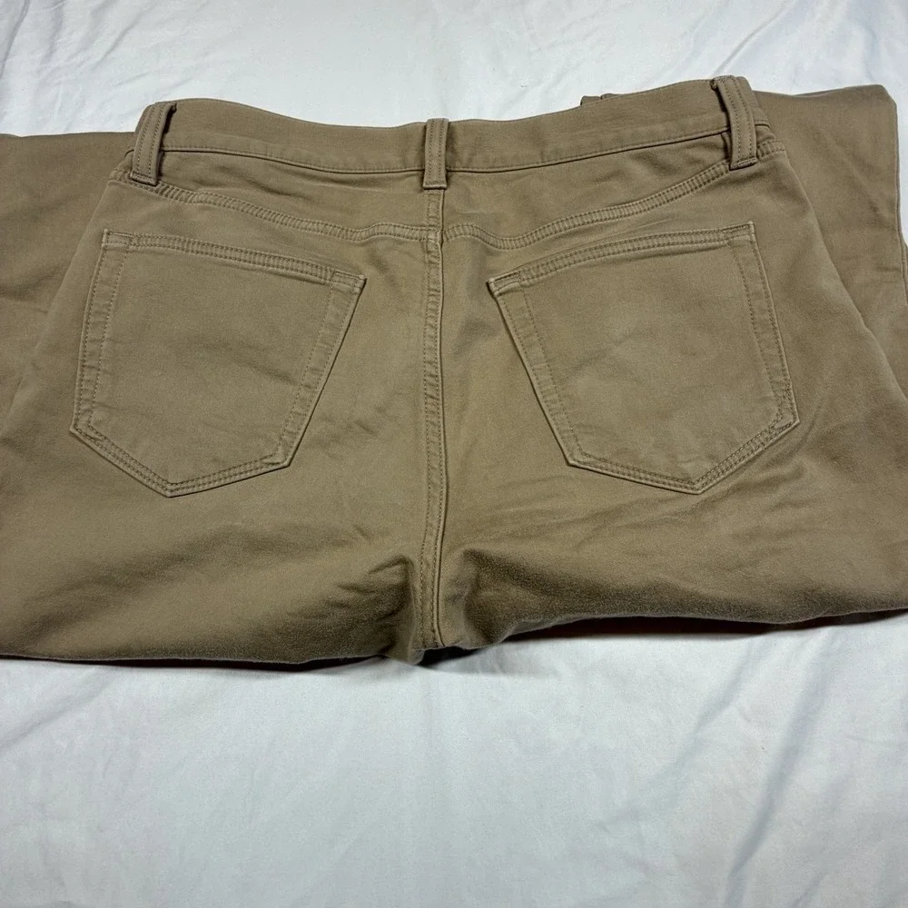 Lot Of 2 Banana Republic Travelers 32x32 Slim Fit 1 Navy 1 Khaki  5Pocket Pants
